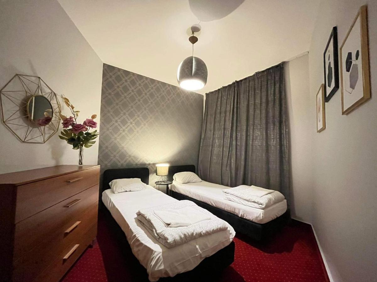 Apartament Warszawa Centrum Helvetia Plus エクステリア 写真